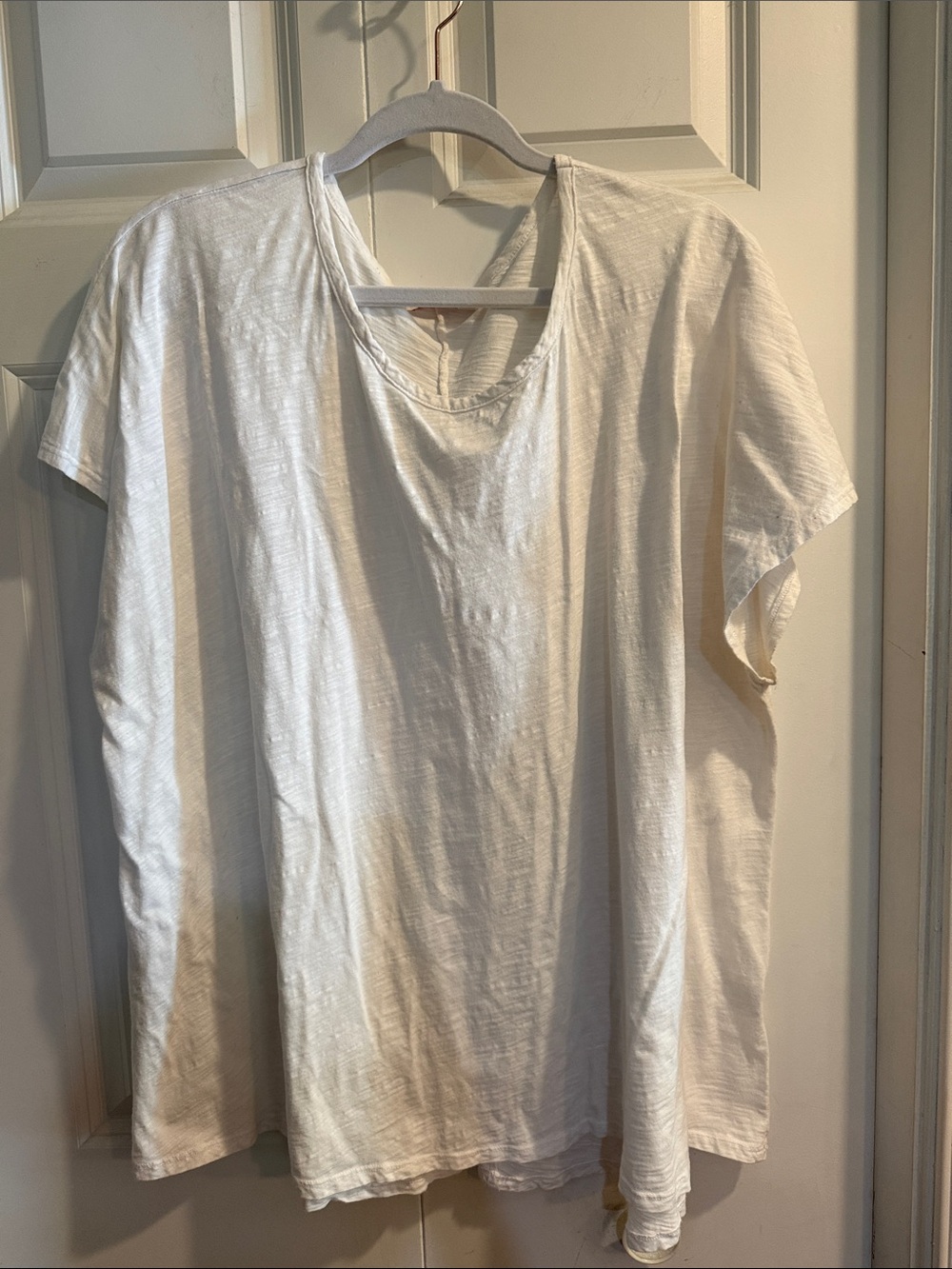 Women’s Classic White Short-Sleeve Crew T-Shirt